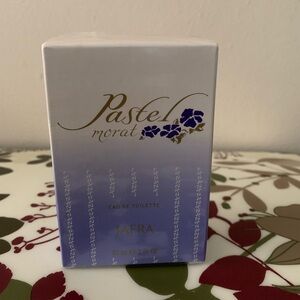 JAFRA Pastel Morat Eau de Toilette in Purple and White